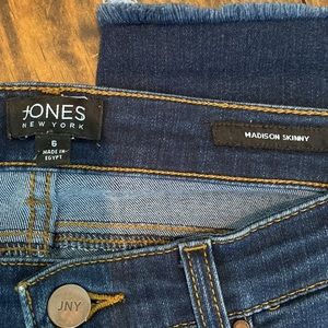 Jones New York skinny ankle jeans